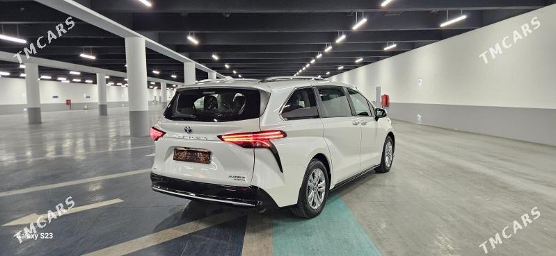 Toyota Sienna 2022 - 700 000 TMT - Aşgabat - img 5