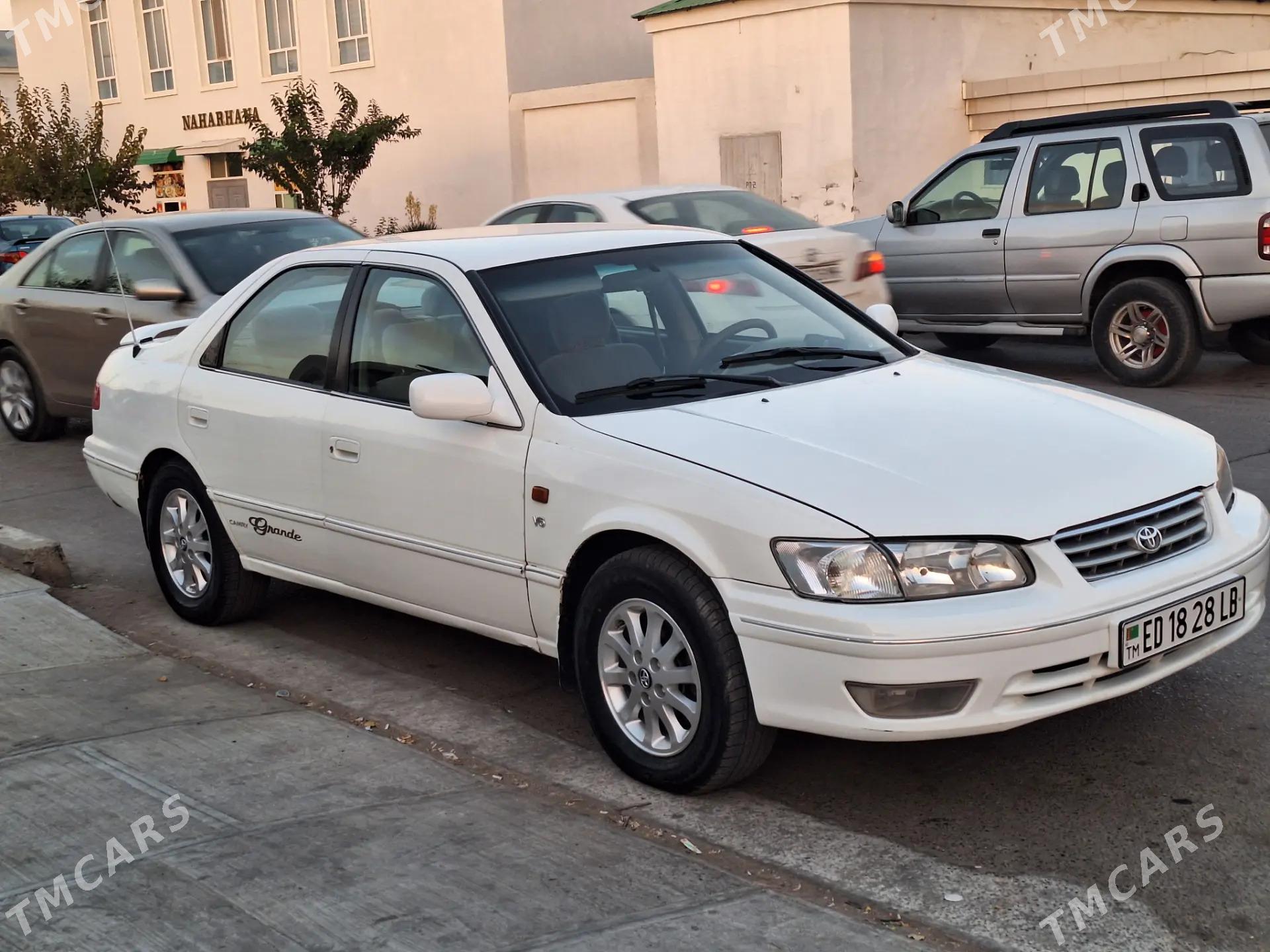 Toyota Camry 2002 - 155 000 TMT - Туркменабат - img 6