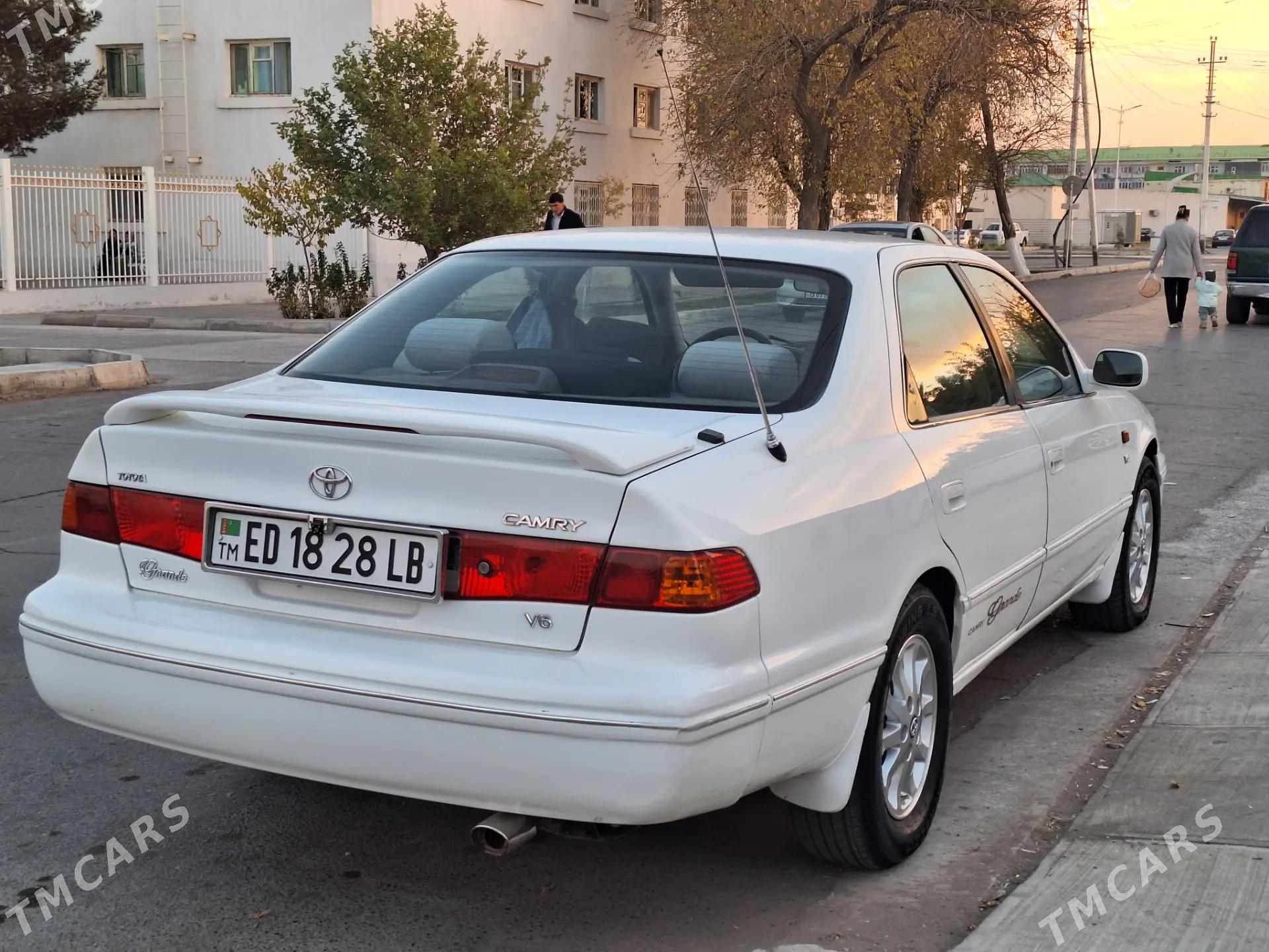 Toyota Camry 2002 - 155 000 TMT - Туркменабат - img 4