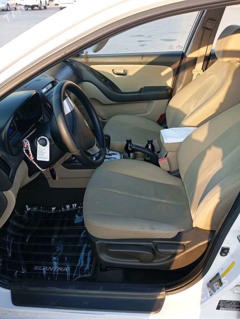 Hyundai Elantra 2010 - 145 000 TMT - Чоганлы - img 9