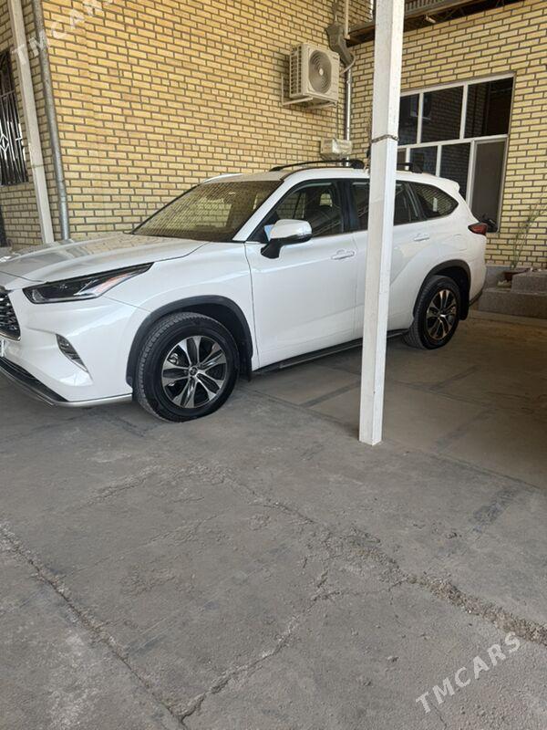 Toyota Highlander 2021 - 460 000 TMT - Мары - img 3