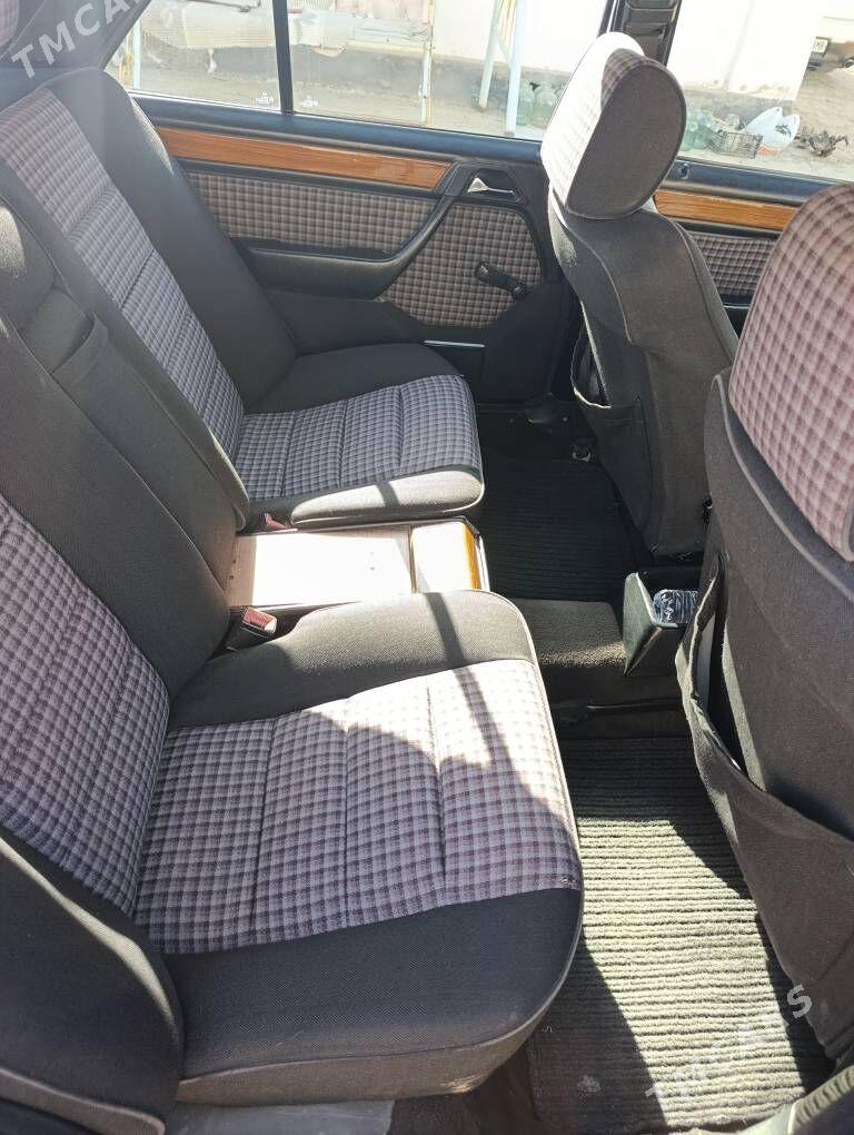 Mercedes-Benz 230E 1991 - 40 000 TMT - Mary - img 3