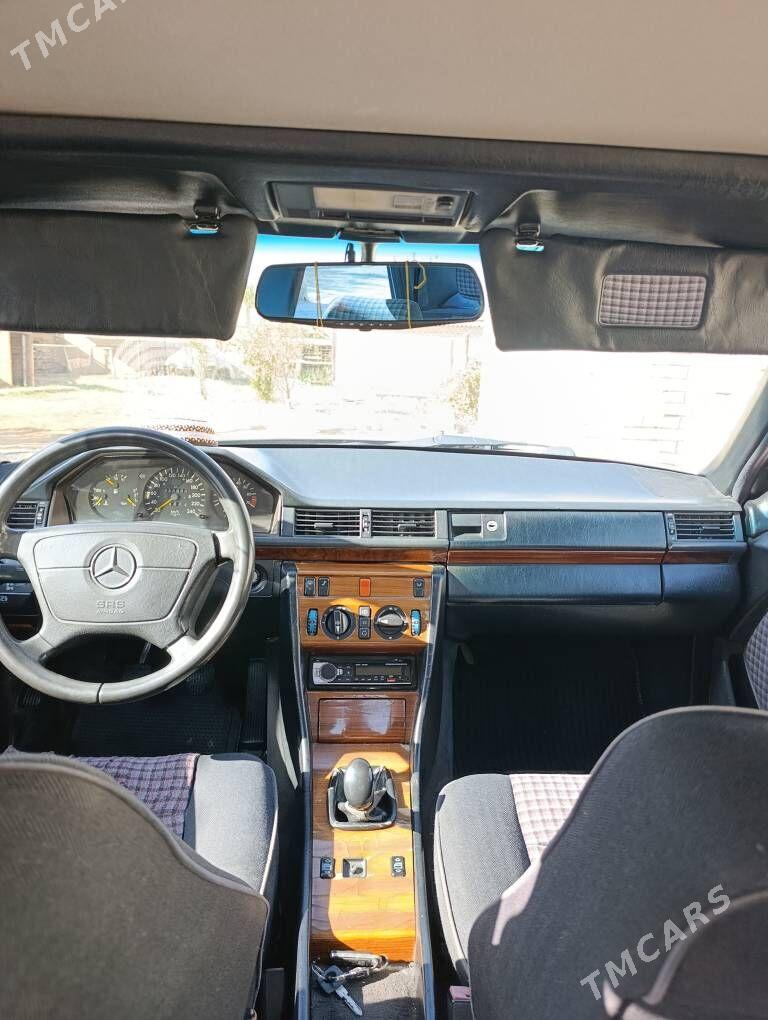 Mercedes-Benz 230E 1991 - 40 000 TMT - Mary - img 5