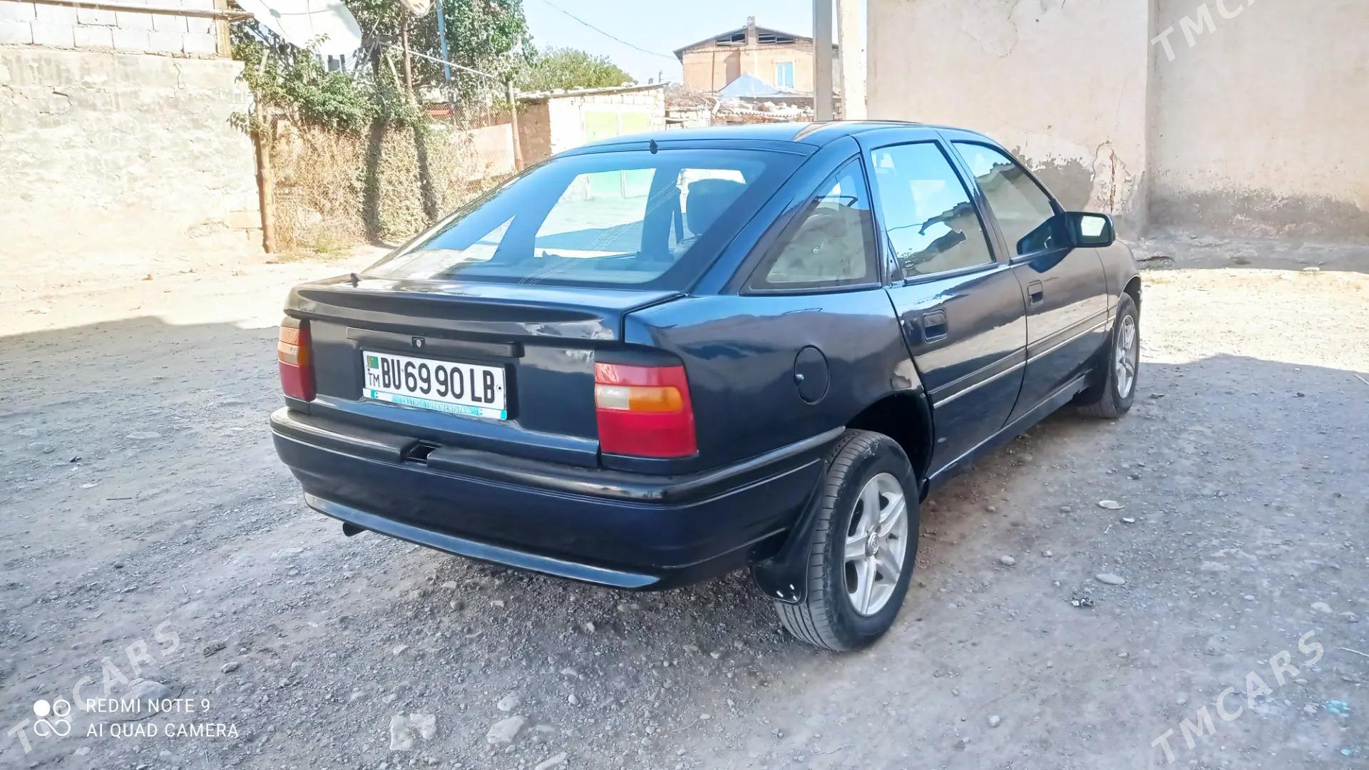 Opel Vectra 1990 - 35 000 TMT - Magdanly - img 7