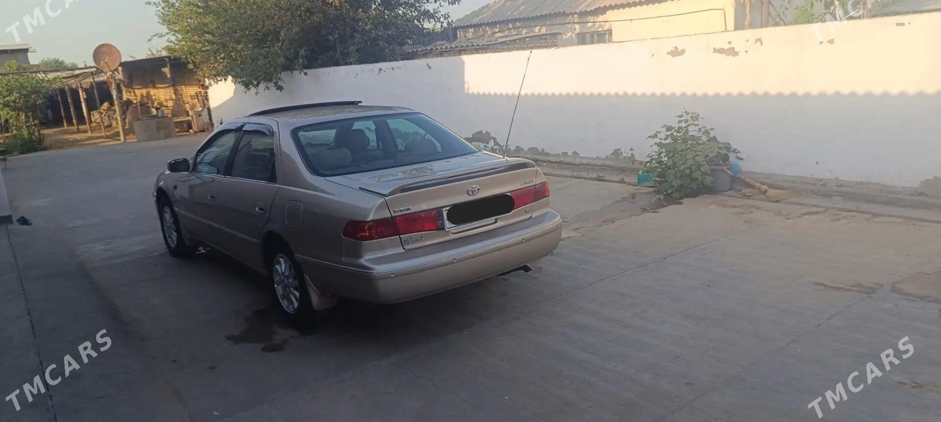 Toyota Camry 2001 - 180 000 TMT - Oguz han - img 1