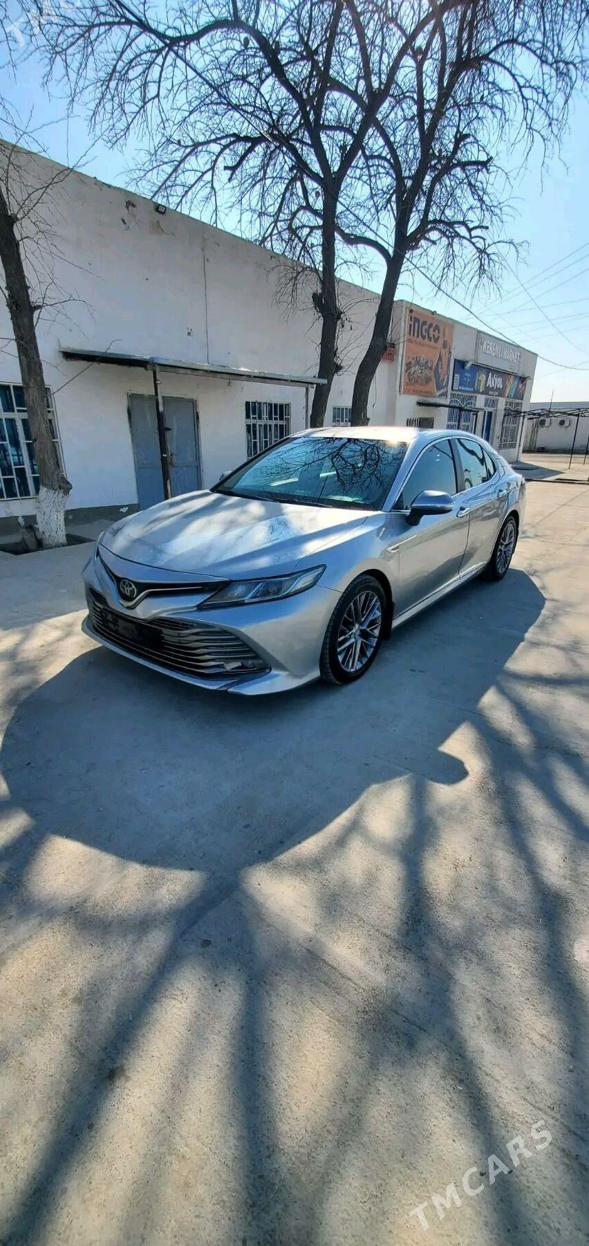 Toyota Camry 2018 - 290 000 TMT - Aşgabat - img 1