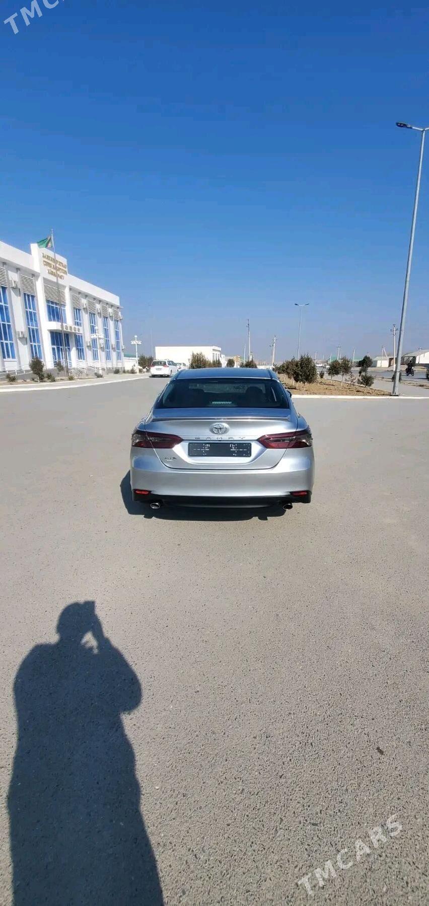Toyota Camry 2018 - 290 000 TMT - Aşgabat - img 5