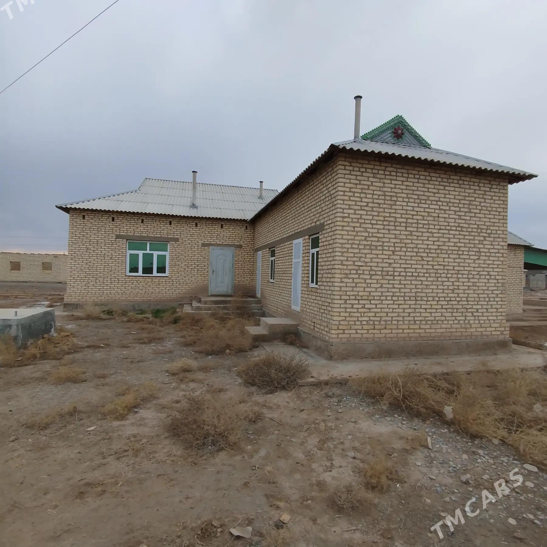 Tejen şäher moskowa kolhoz - Теджен - img 2