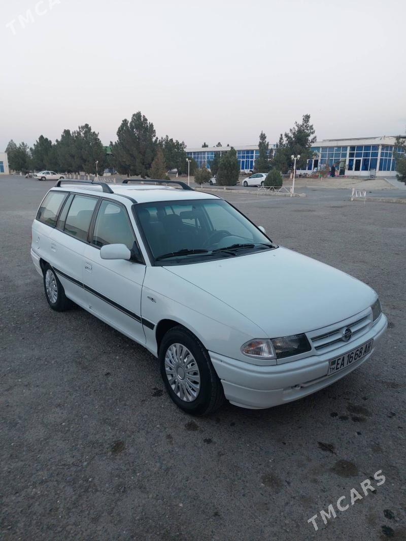 Opel Astra 1993 - 37 000 TMT - Бахарден - img 1