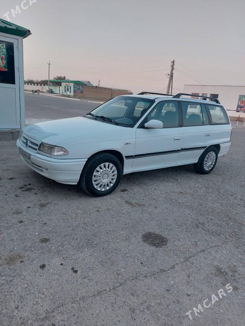 Opel Astra 1993 - 37 000 TMT - Бахарден - img 2