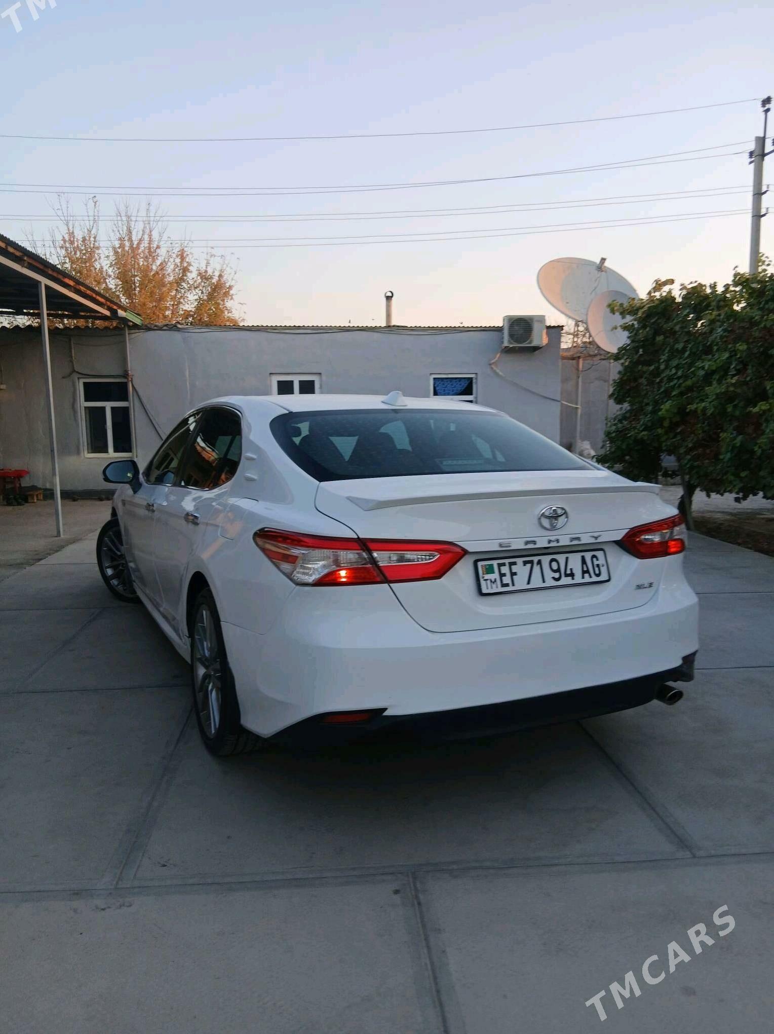Toyota Camry 2018 - 265 000 TMT - Aşgabat - img 2