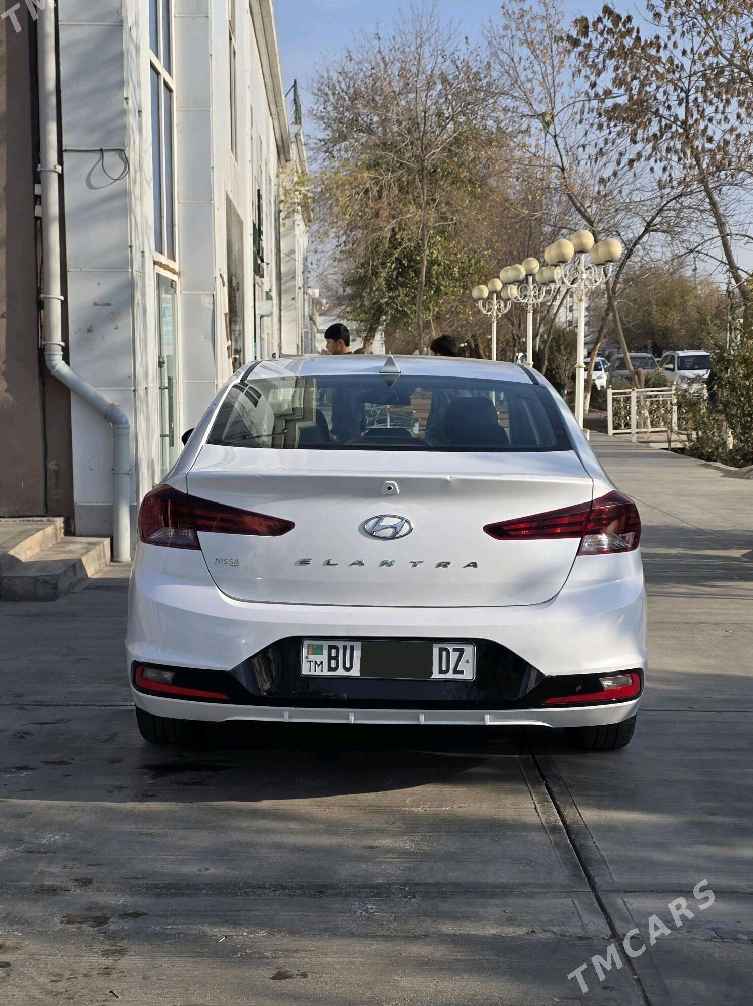 Hyundai Elantra 2019 - 200 000 TMT - Daşoguz - img 2
