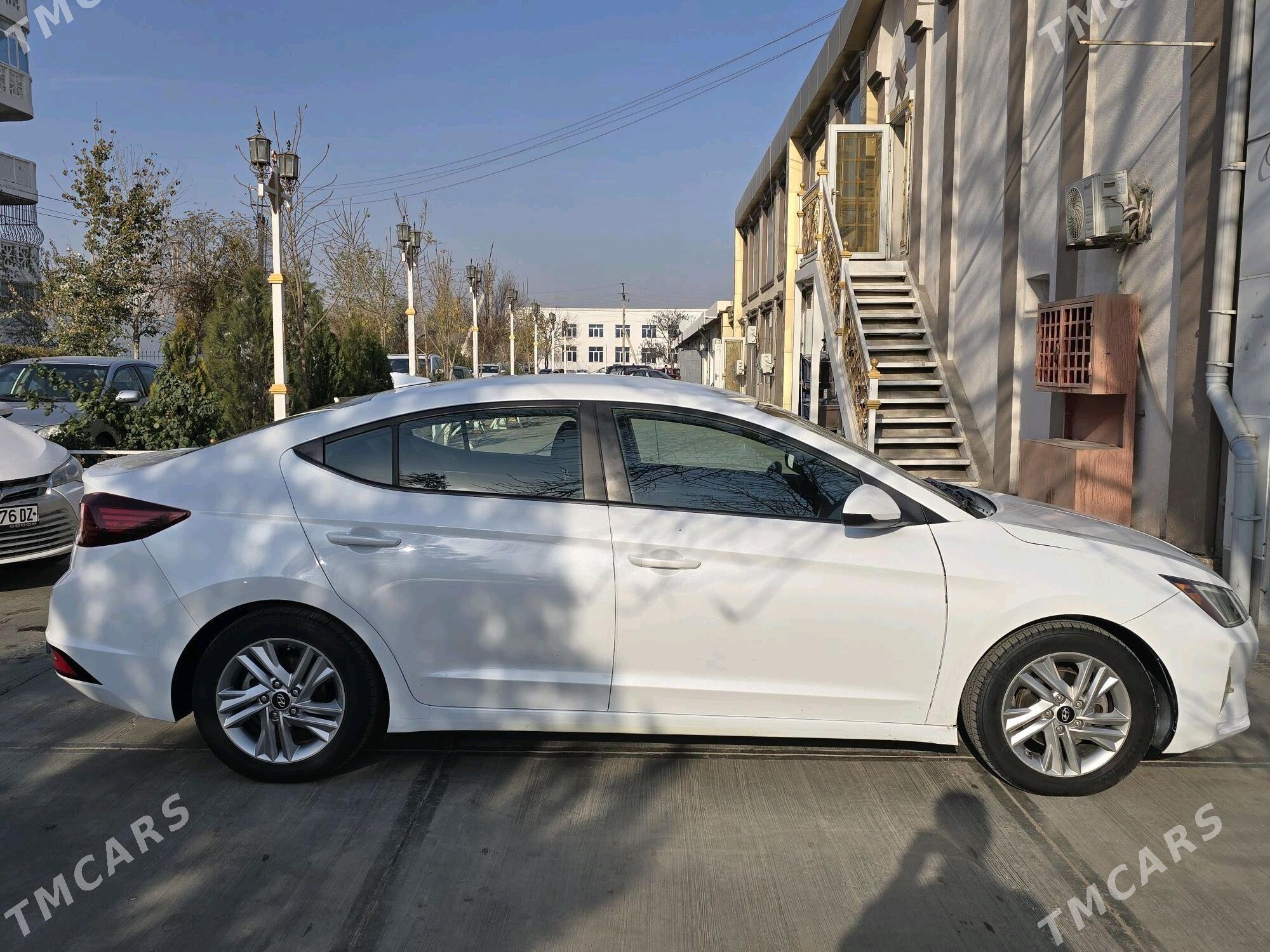 Hyundai Elantra 2019 - 200 000 TMT - Daşoguz - img 5