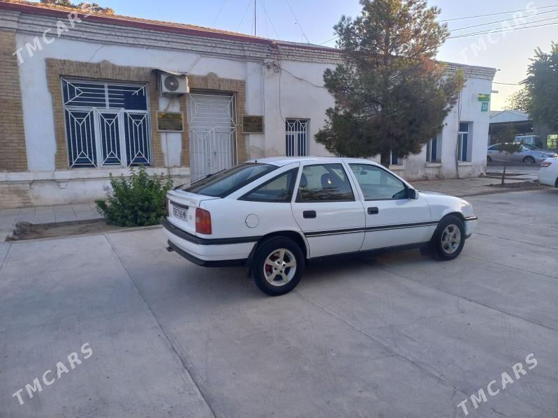 Opel Vectra 1990 - 35 000 TMT - Murgap - img 3