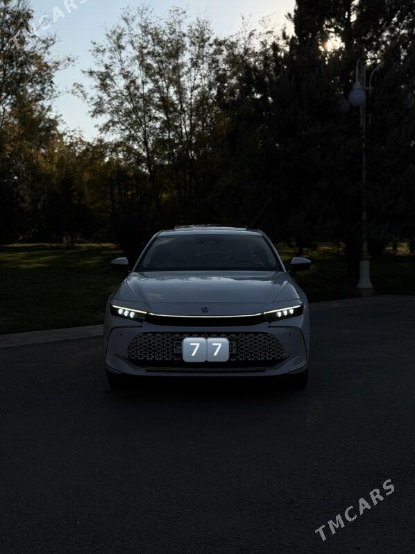 Toyota Crown 2023 - 750 000 TMT - Aşgabat - img 6