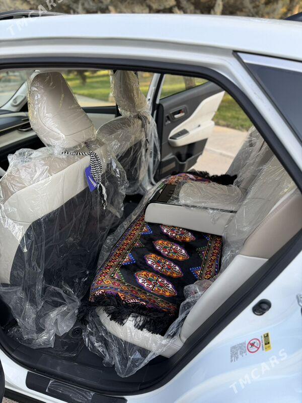 Toyota Crown 2023 - 750 000 TMT - Aşgabat - img 9