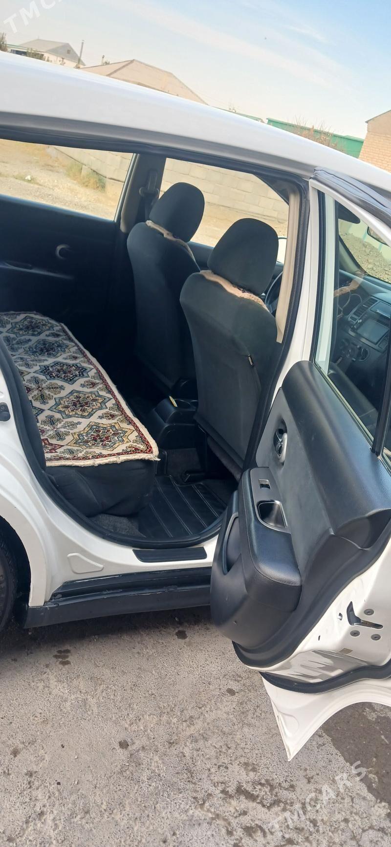 Nissan Versa 2012 - 135 000 TMT - Гёкдепе - img 4