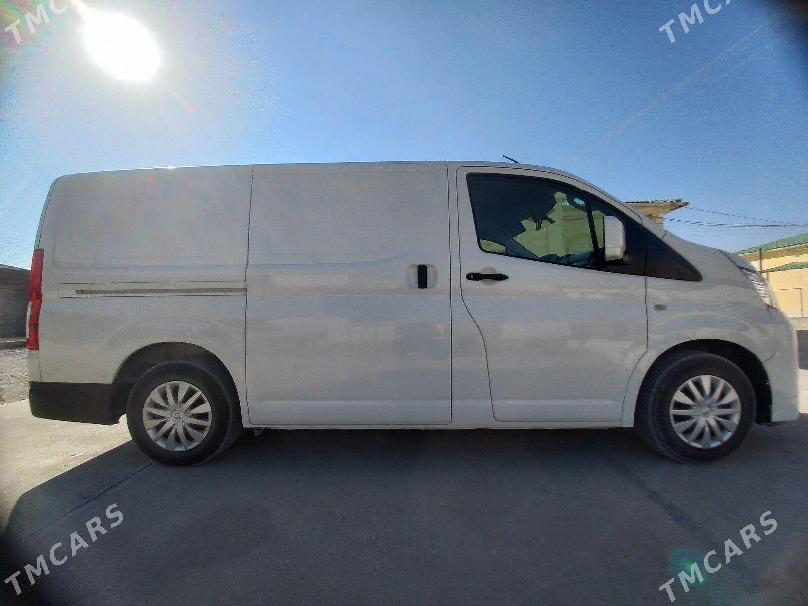 Toyota Hiace 2021 - 483 000 TMT - Гёкдепе - img 4