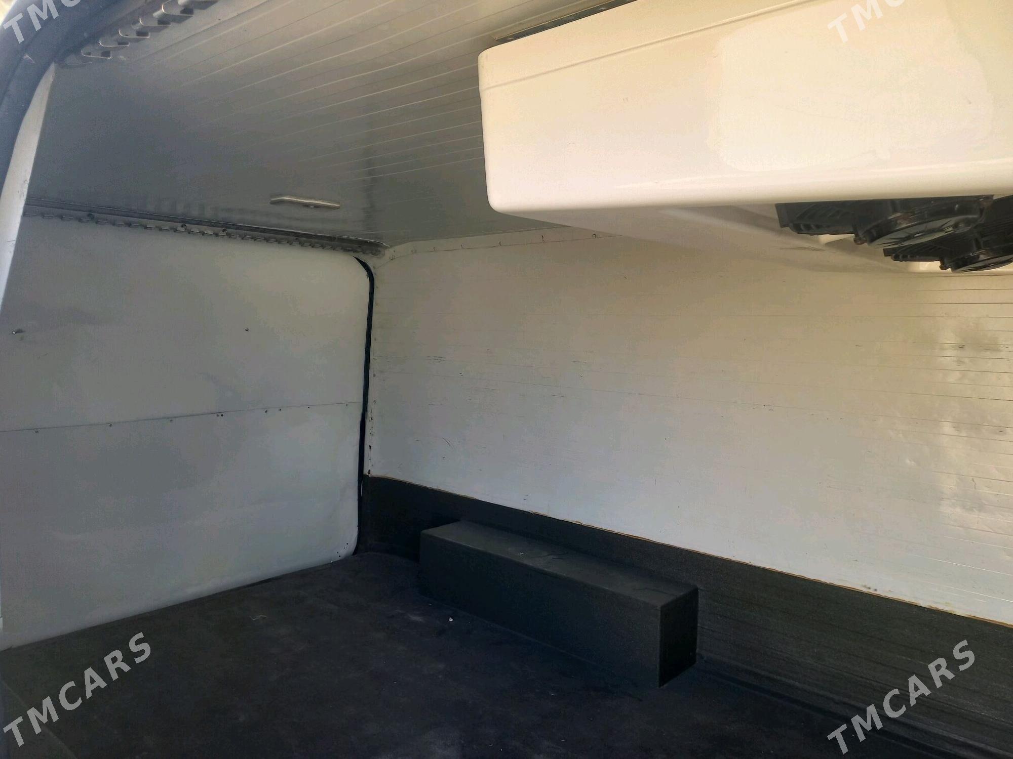 Toyota Hiace 2021 - 483 000 TMT - Гёкдепе - img 3