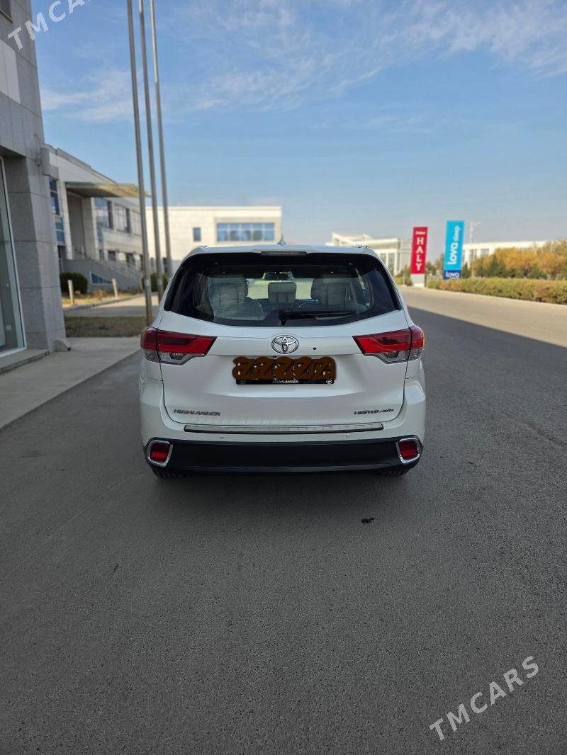 Toyota Highlander 2016 - 480 000 TMT - ул. Подвойского (Битарап Туркменистан шаёлы) - img 5