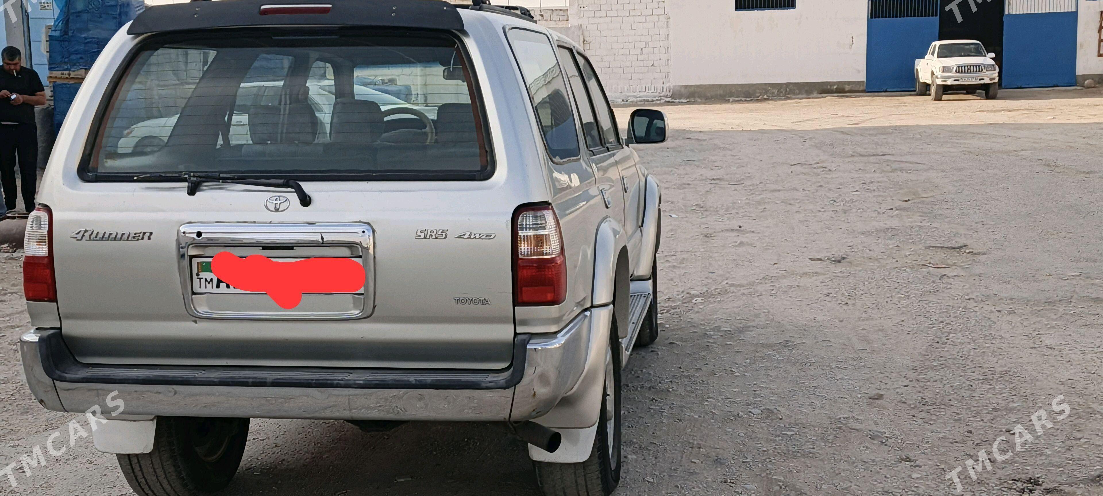 Toyota 4Runner 2002 - 140 000 TMT - Balkanabat - img 3