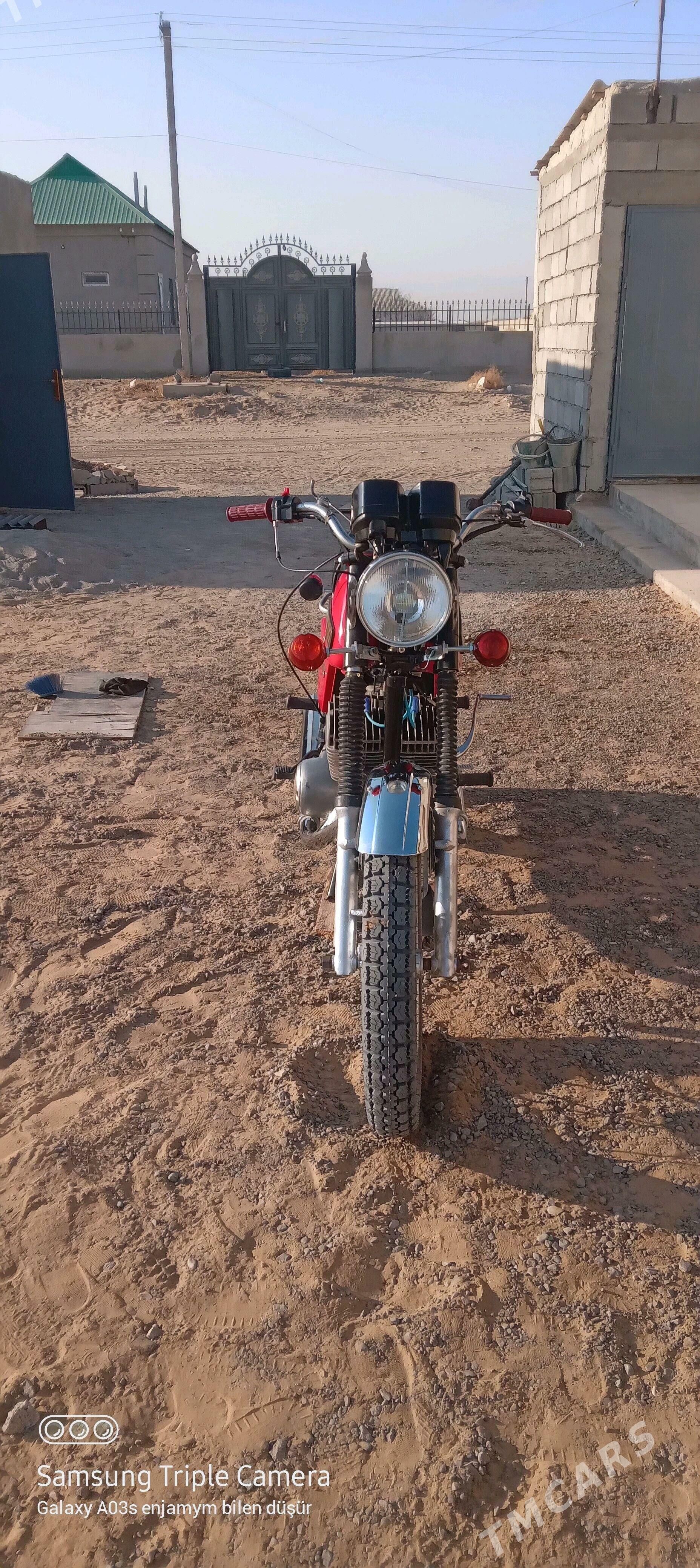 Iž Ýupiter 1992 - 20 000 TMT - Гёкдепе - img 1