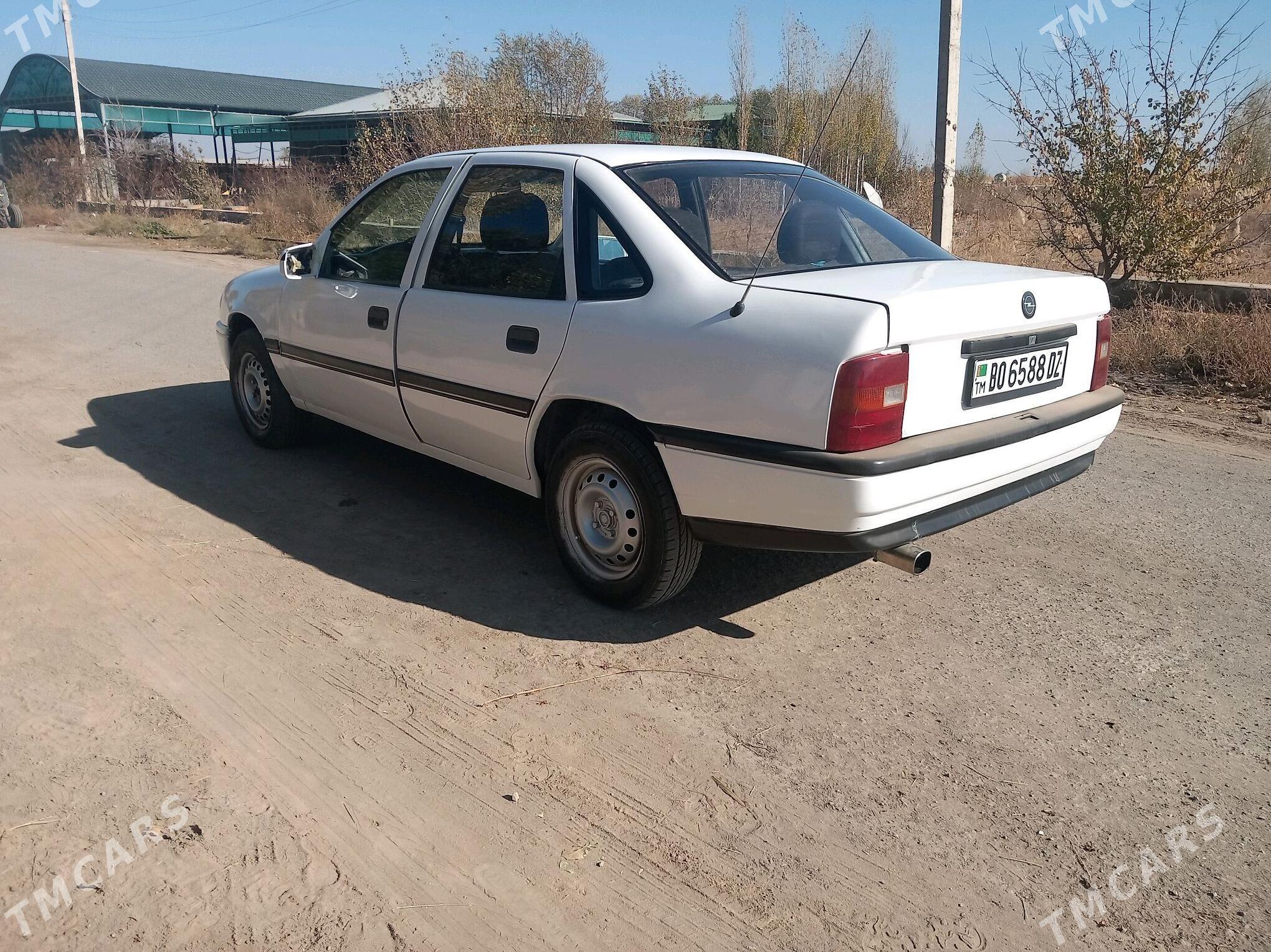 Opel Vectra 1990 - 40 000 TMT - Гороглы (Тагта) - img 3