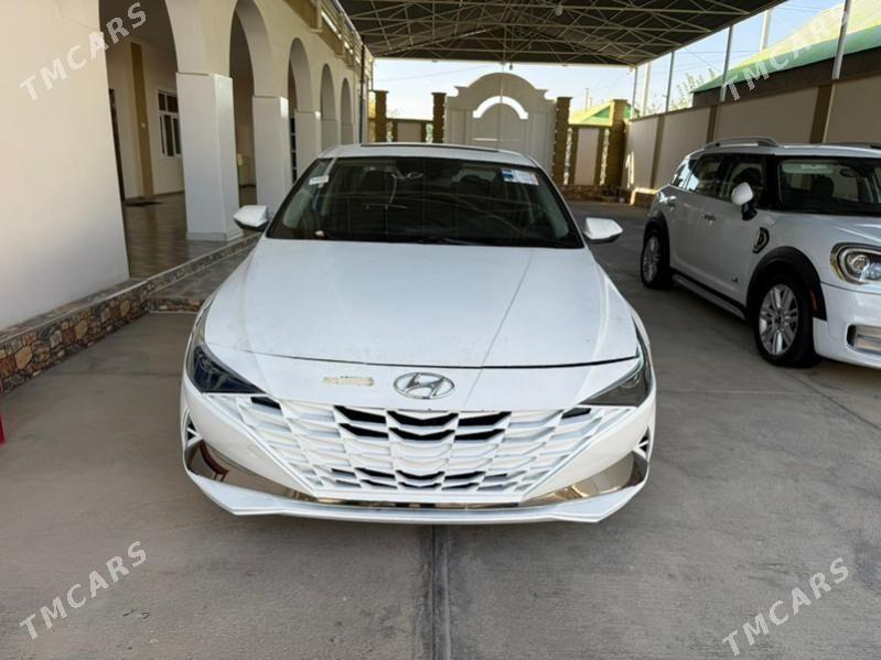 Hyundai Elantra 2022 - 210 000 TMT - Бузмеин - img 3