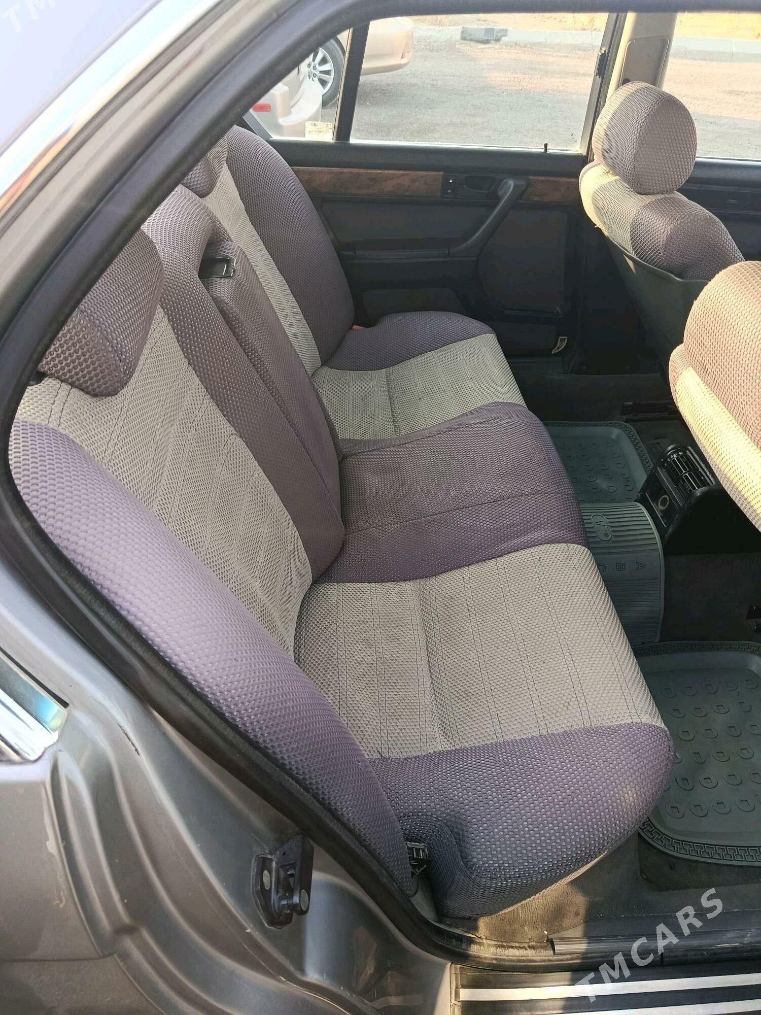 BMW 740 1989 - 40 000 TMT - Балканабат - img 1