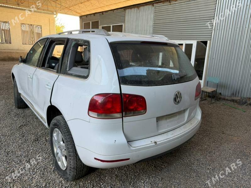 Volkswagen Touareg 2003 - 59 000 TMT - Мары - img 2