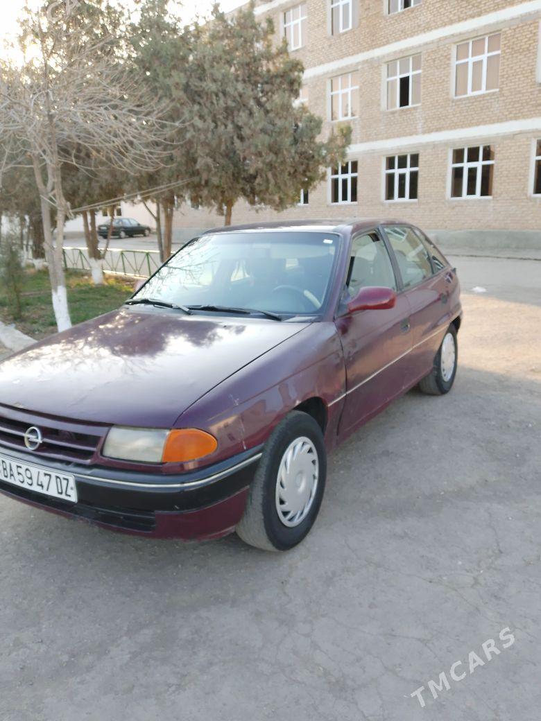 Opel Astra 1992 - 27 000 TMT - Дашогуз - img 4