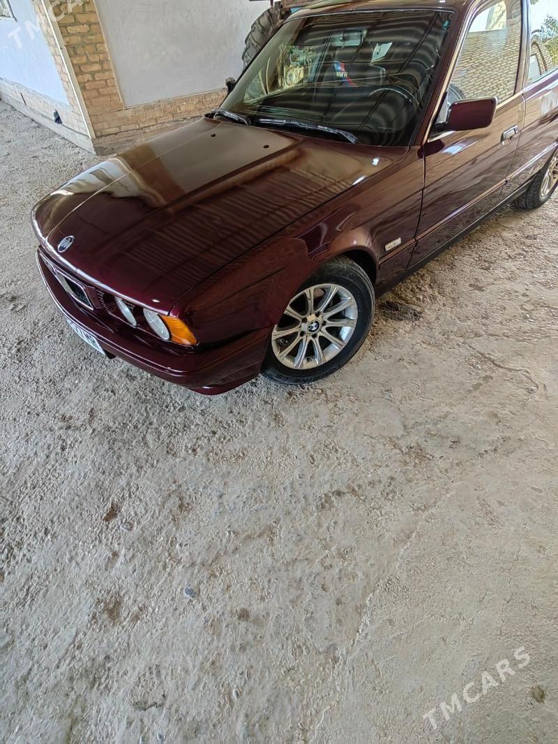 BMW 525 1992 - 70 000 TMT - Мургап - img 10