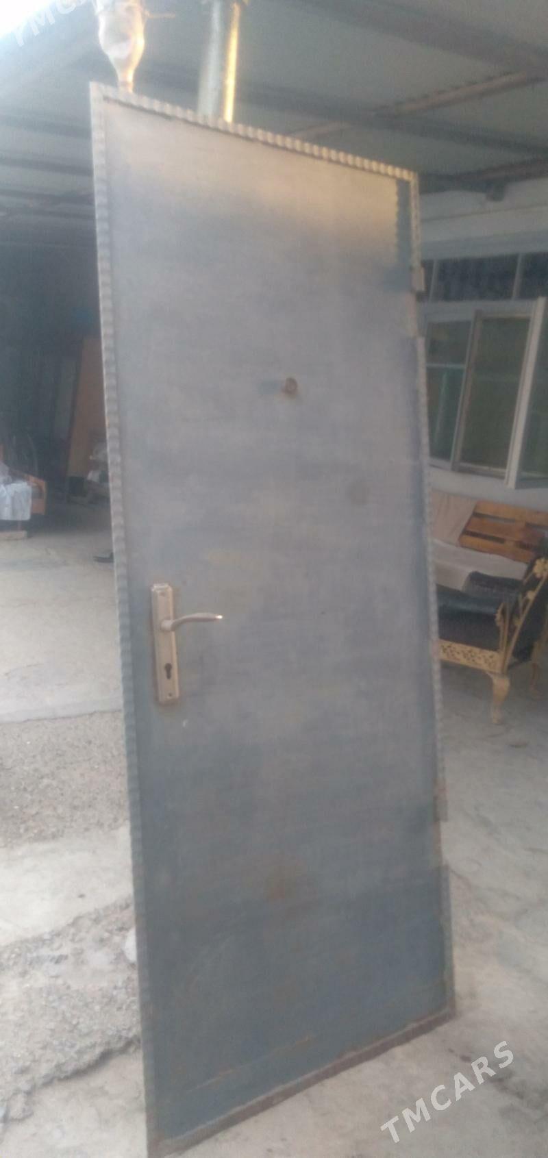 Demir gapy - Кëши - img 2