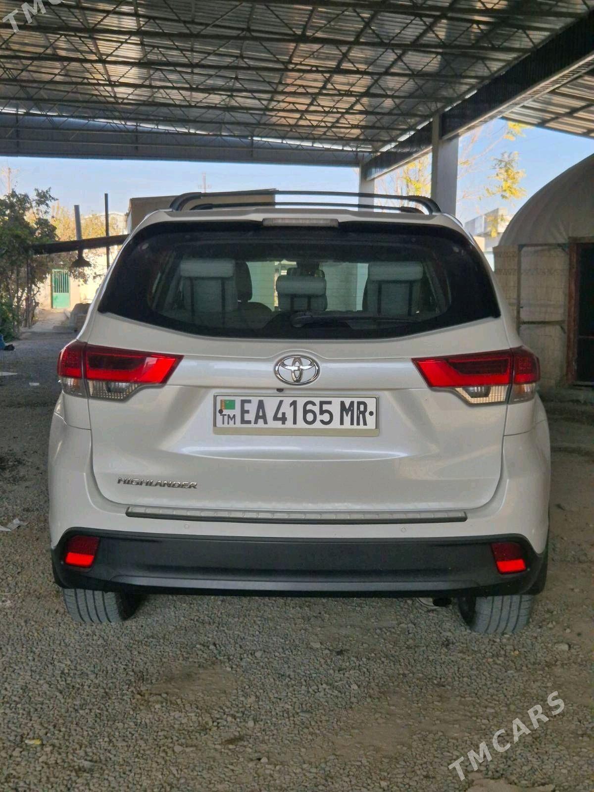 Toyota Highlander 2018 - 410 000 TMT - Мары - img 5