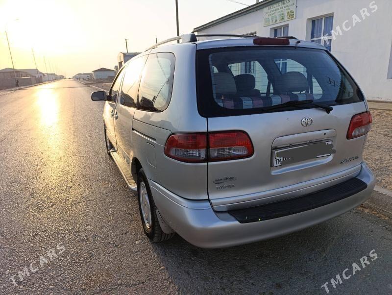 Toyota Sienna 2002 - 180 000 TMT - Esenguly - img 4