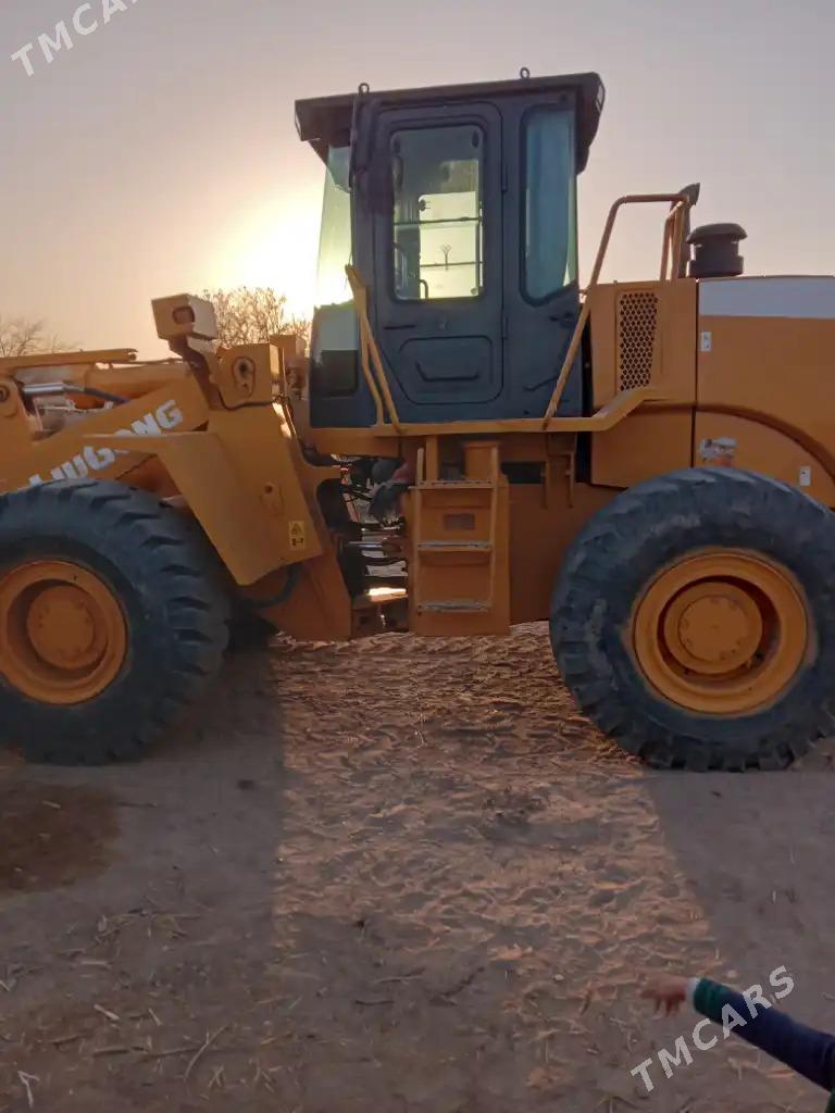 LiuGong CLG 856H 2014 - 620 000 TMT - Babadaýhan - img 3