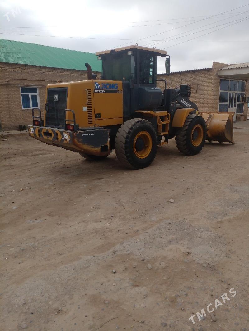 XCMG LW300F 2019 - 490 000 TMT - Saýat - img 3