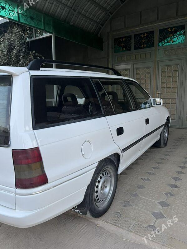 Opel Astra 1992 - 36 000 TMT - Дашогуз - img 2