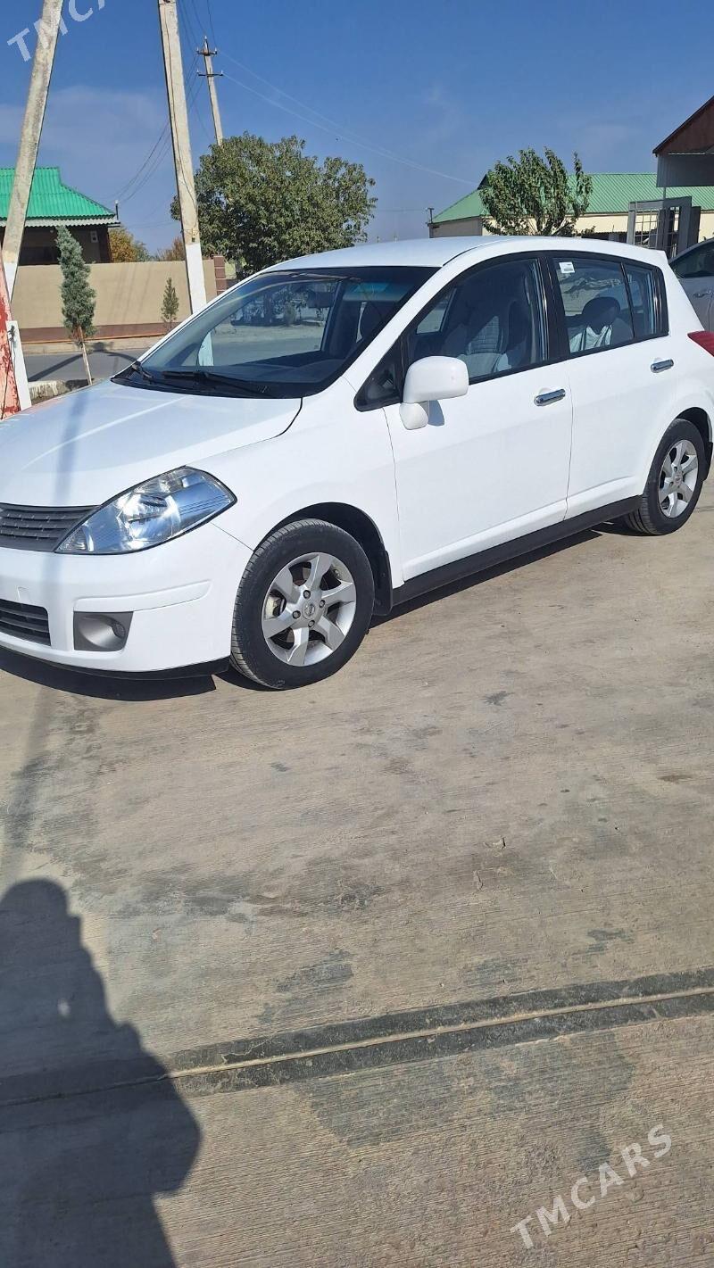 Nissan Versa 2009 - 140 000 TMT - Büzmeýin - img 1