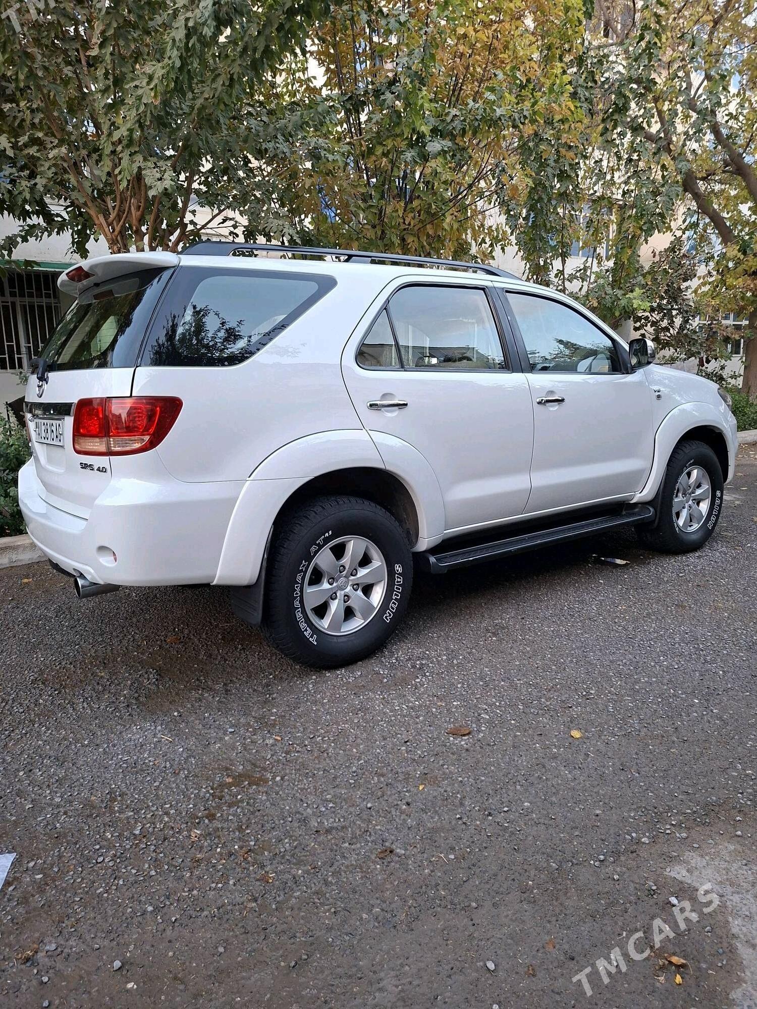 Toyota Fortuner 2006 - 330 000 TMT - Aşgabat - img 3