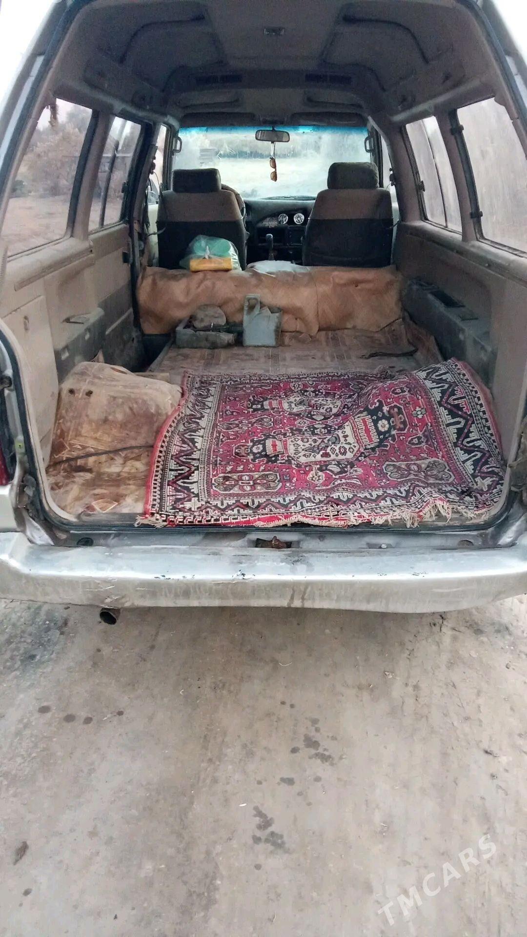 Toyota Town Ace 1989 - 30 000 TMT - етр. Туркменбаши - img 2