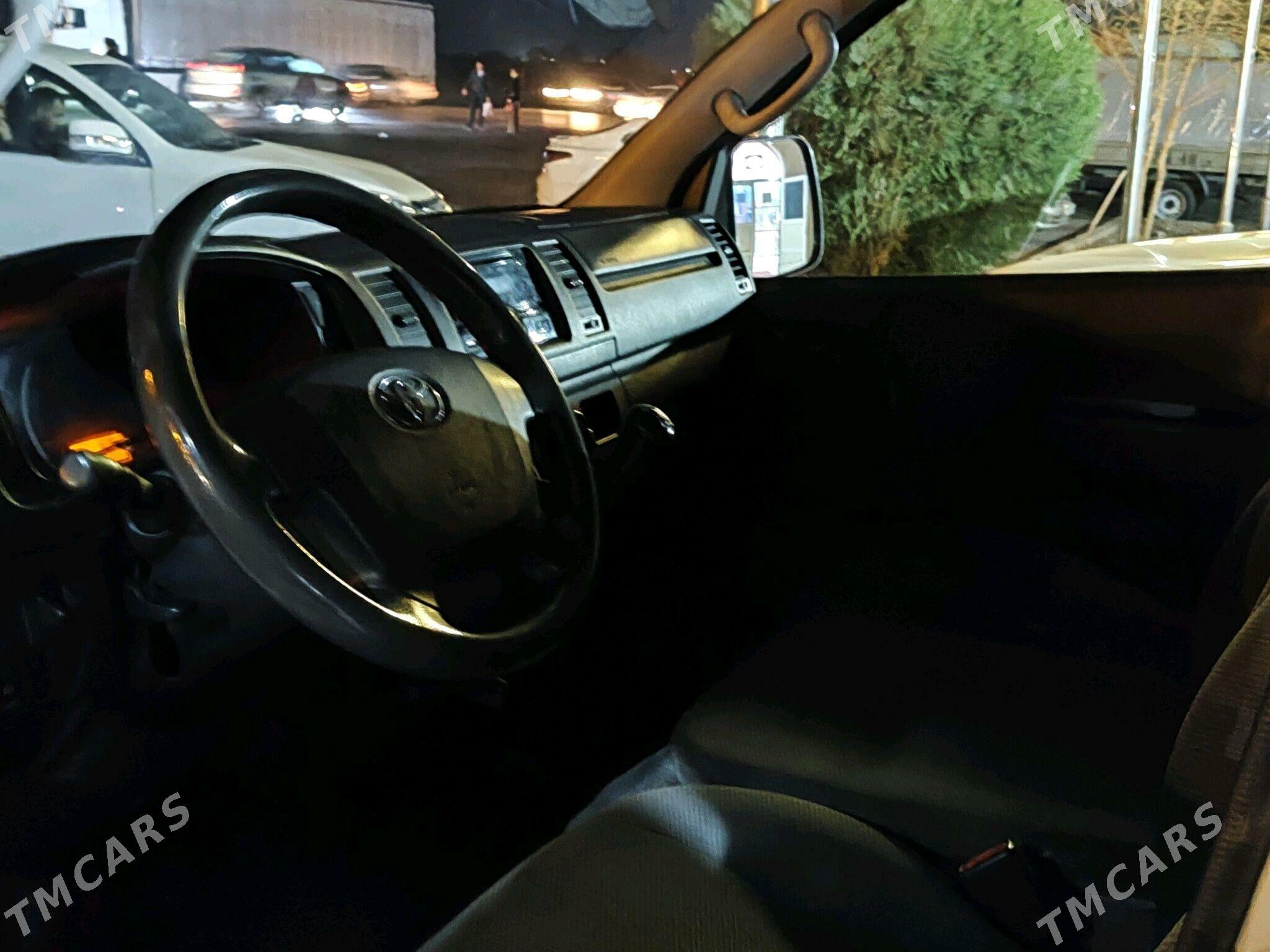 Toyota Hiace 2020 - 390 000 TMT - Türkmenabat - img 4