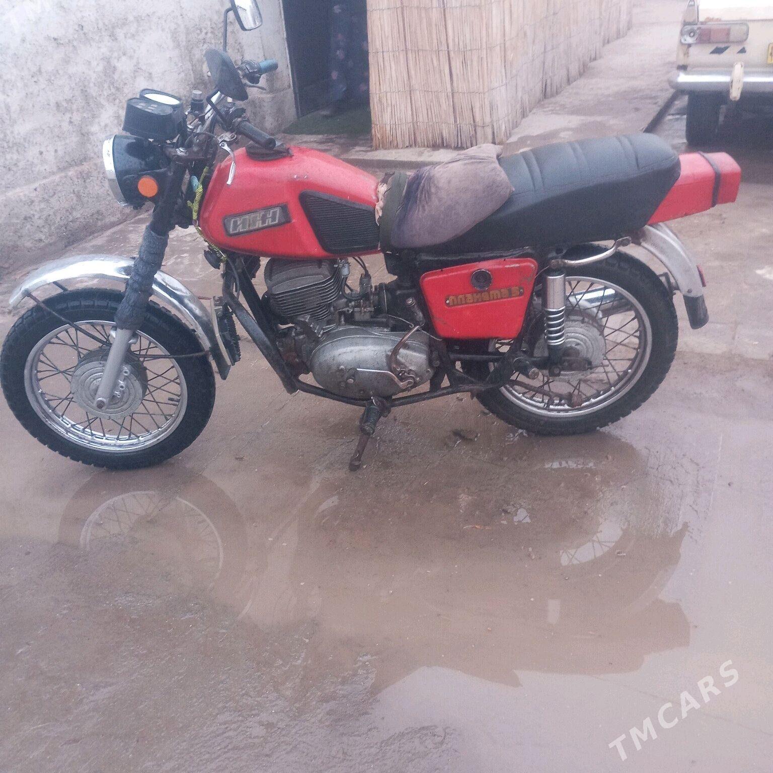 Iž Planeta 5 1996 - 9 000 TMT - Türkmenbaşy etr. - img 2