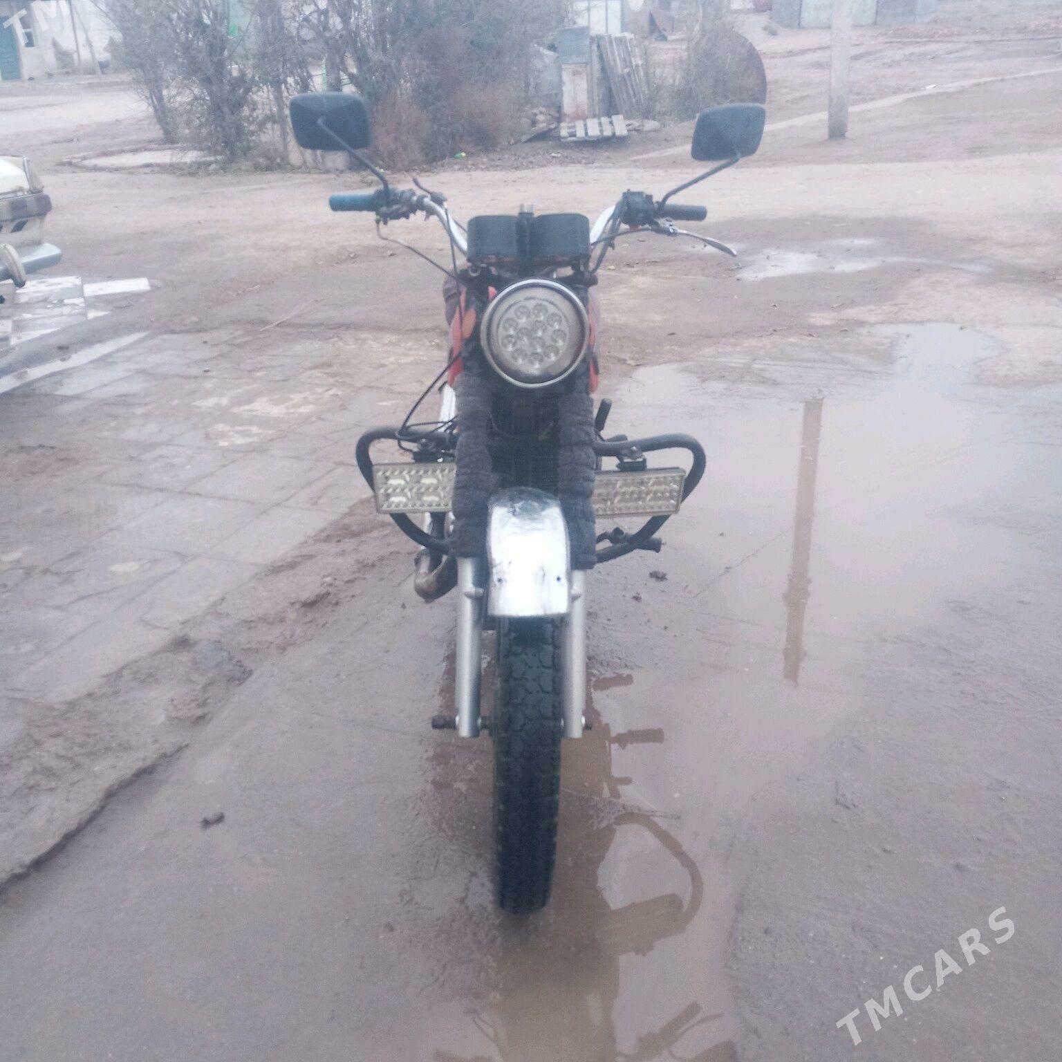 Iž Planeta 5 1996 - 9 000 TMT - Türkmenbaşy etr. - img 5