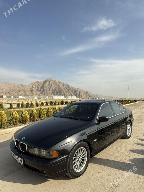 BMW E39 2003 - 135 000 TMT - Balkanabat - img 4