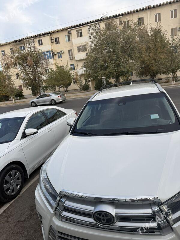 Toyota Highlander 2019 - 490 000 TMT - Ашхабад - img 8