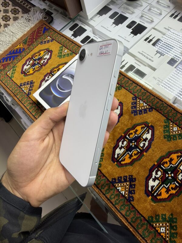 IPhone 16 e 256gb 100% - Garaşsyzlygyň 15 ýyllygy Söwda Merkezi - img 4