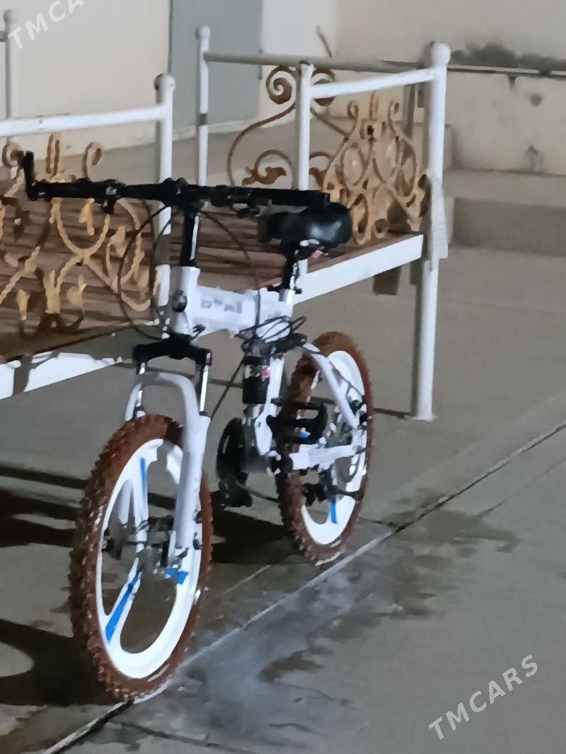 BMW - Балканабат - img 2