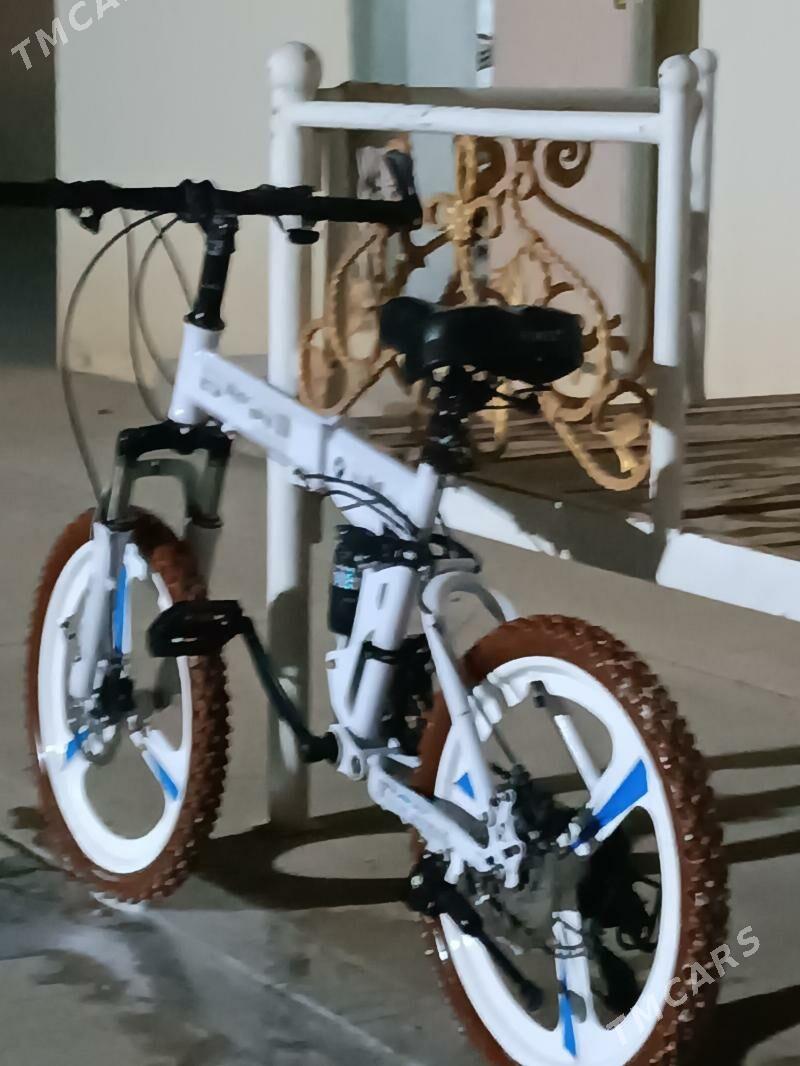 BMW - Балканабат - img 9