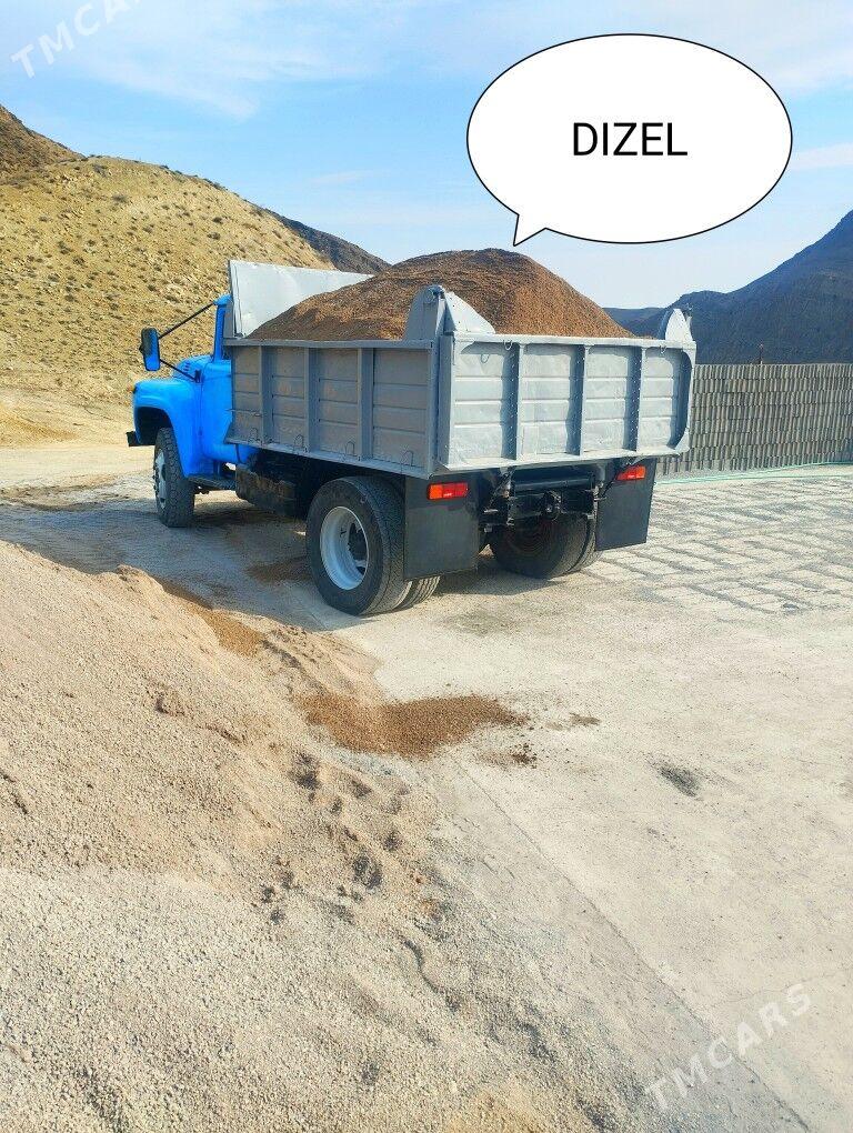 Zil 130 2000 - 55 000 TMT - Bäherden - img 2